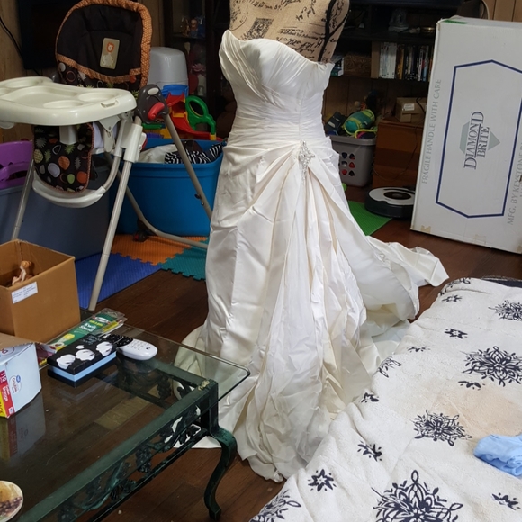 Maggie Sottero Dresses & Skirts - Wedding dress
